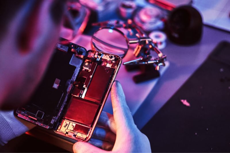 technician carefully inspect the internal parts of PY29QRN 800x534 1